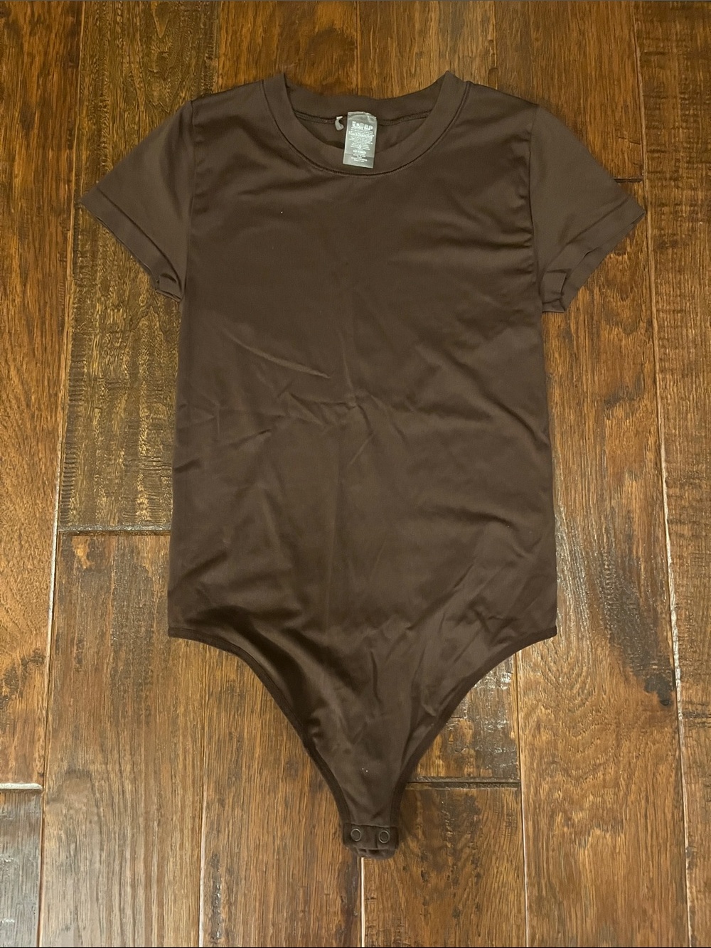 Aritzia Sunday Best Short-Sleeve Tee Bodysuit in Chocolate Brown